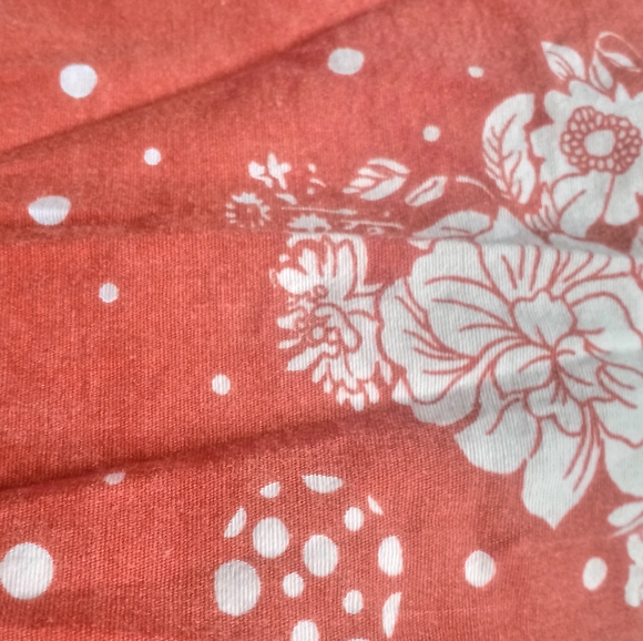 Spaghetti Straps Coral and White 🤍 Floral Sundress 🌷🏵️🌼💮 - Picture 14 of 16